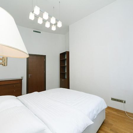 Lux Near Maidan, Khreschutyk 3Br Apartamento Kiev Exterior foto