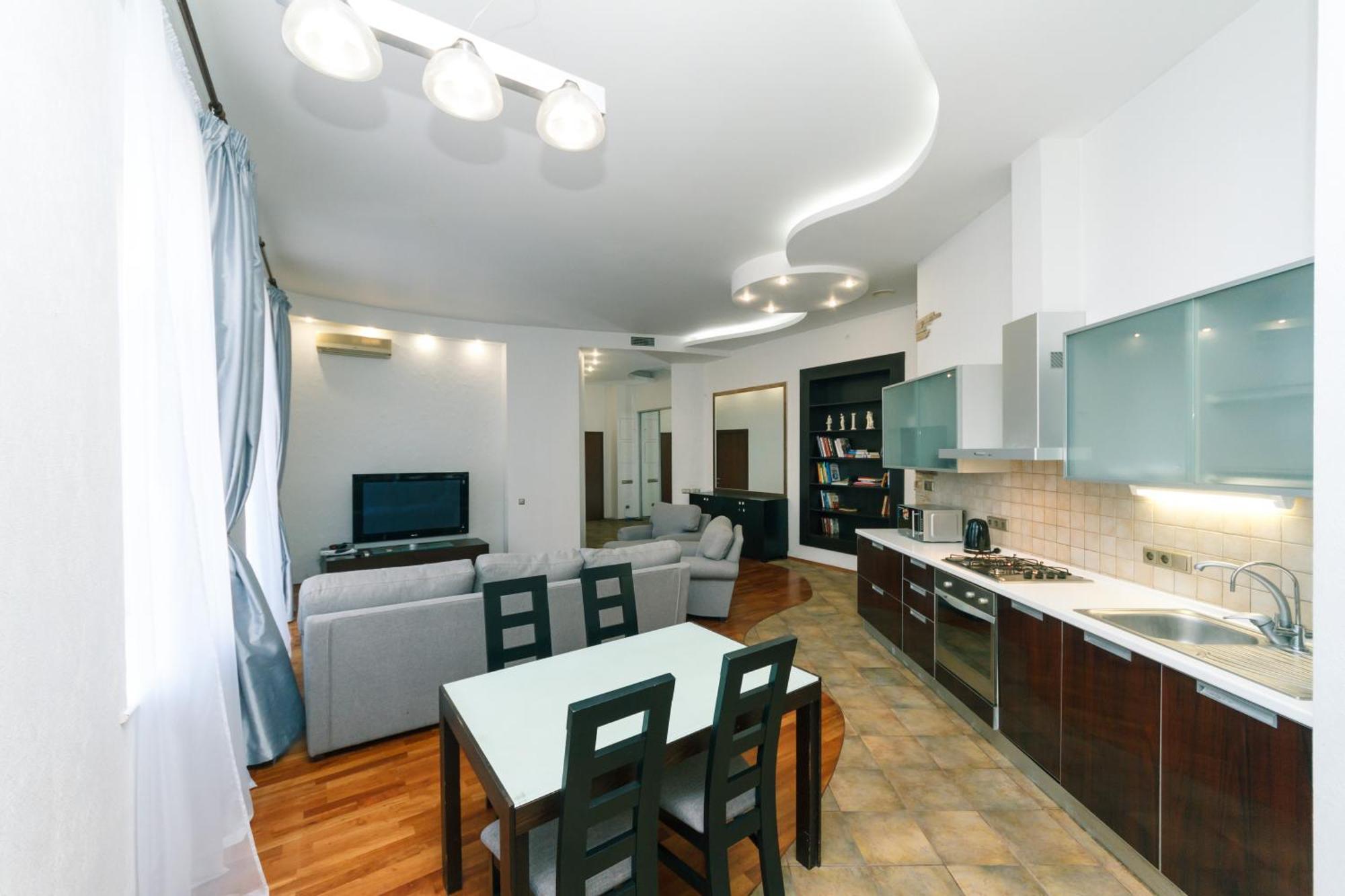 Lux Near Maidan, Khreschutyk 3Br Apartamento Kiev Exterior foto