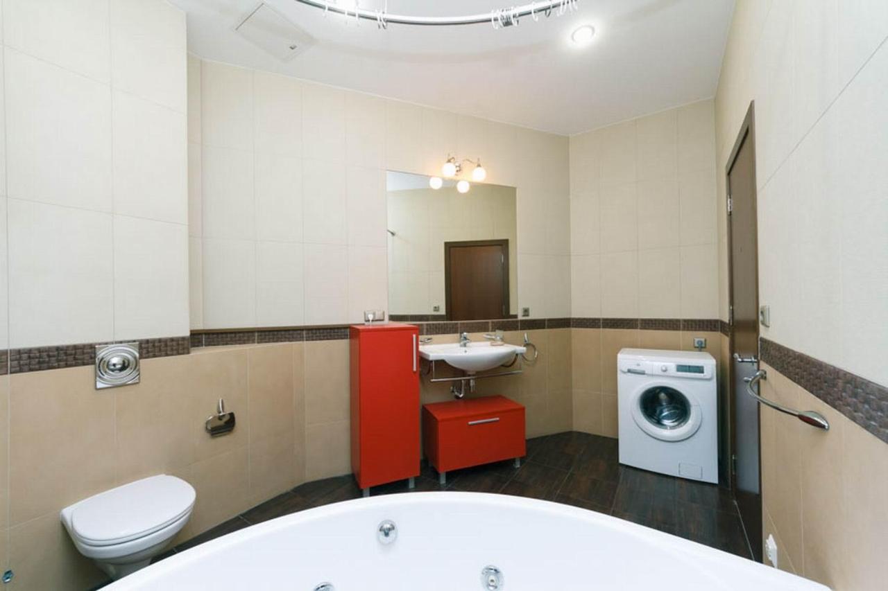 Lux Near Maidan, Khreschutyk 3Br Apartamento Kiev Exterior foto