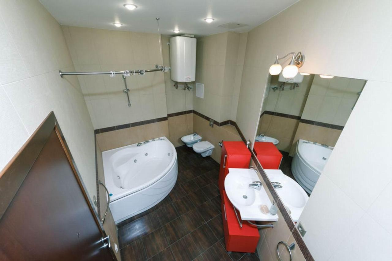 Lux Near Maidan, Khreschutyk 3Br Apartamento Kiev Exterior foto